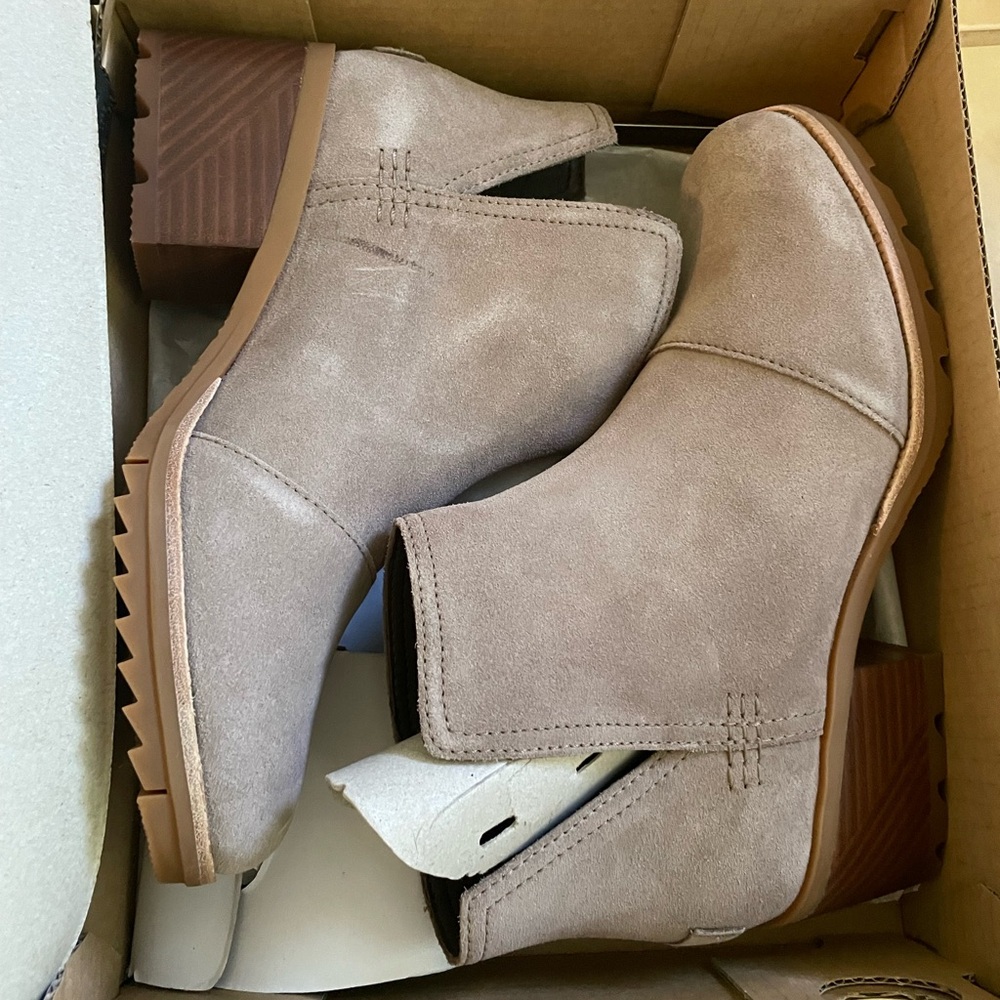 Sorel Tan Ankle Booties Cate Cut Out New in Box Sz 7.5